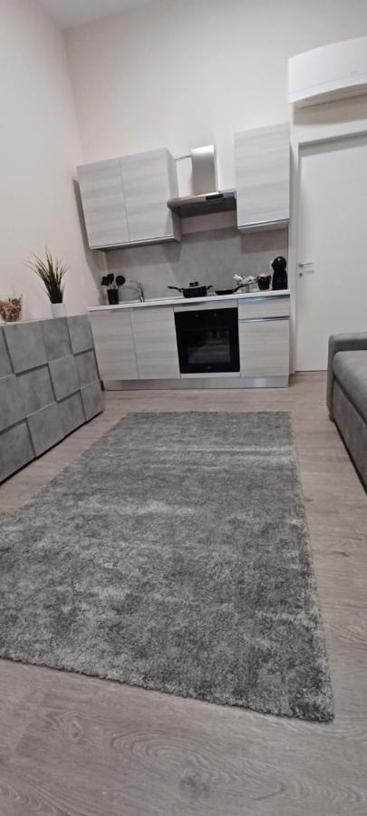 Appartement La Casa Di Peppe à Bari Extérieur photo